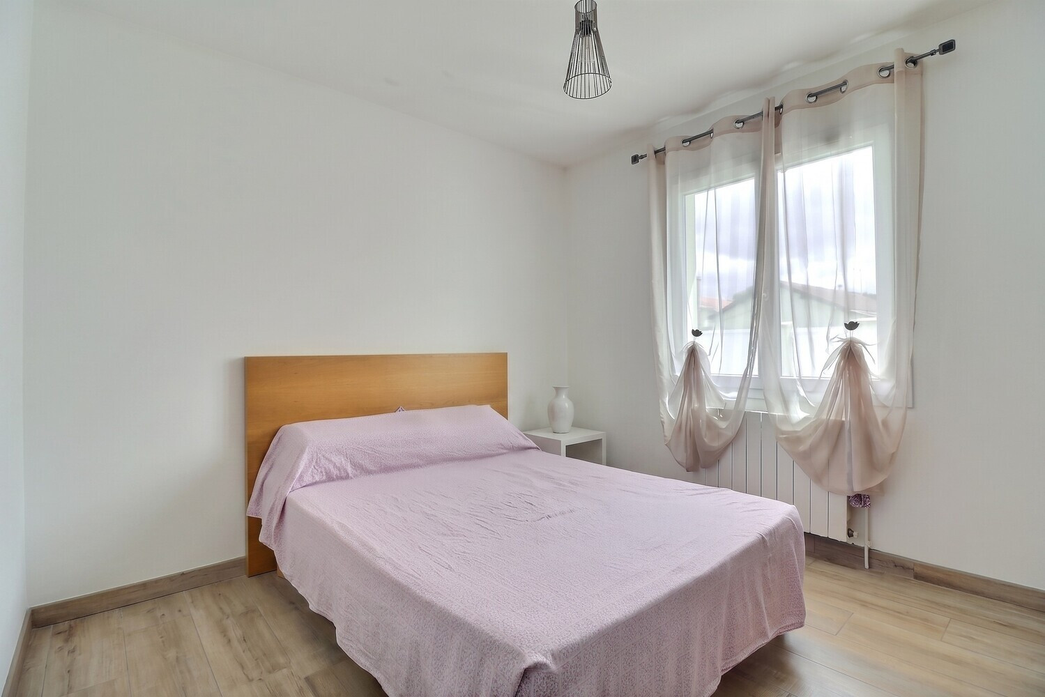 
                                                Vente
                                                 Maison de plain-pied sans aucun travaux