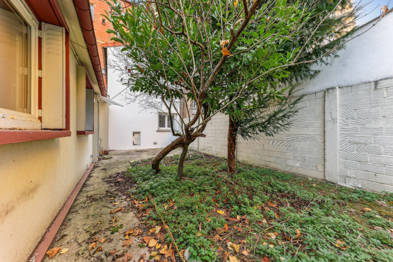 
                                                Vente
                                                 Petite maison de plain pied 22m² - Boulogne