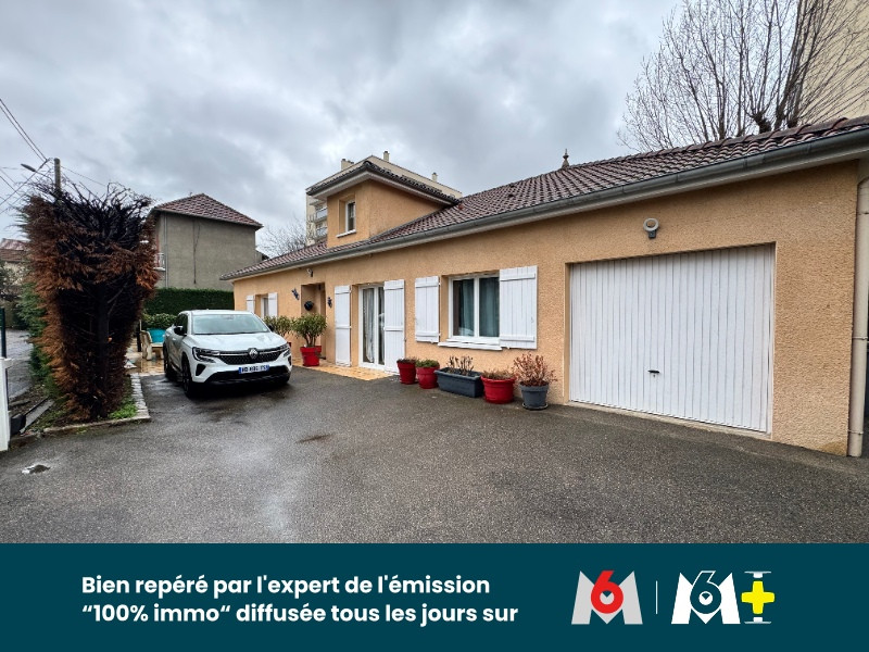 
                                                Vente
                                                 Maison de plein pied de156 avec piscine