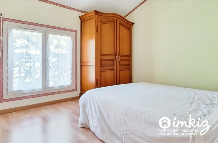 
                                                Vente
                                                 Maison de standing 190 m² piscine et garage double