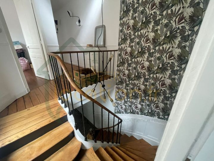 
                                                Location
                                                 Maison de standing 4 chambres dans le centre-ville de SAINT-QUENTIN