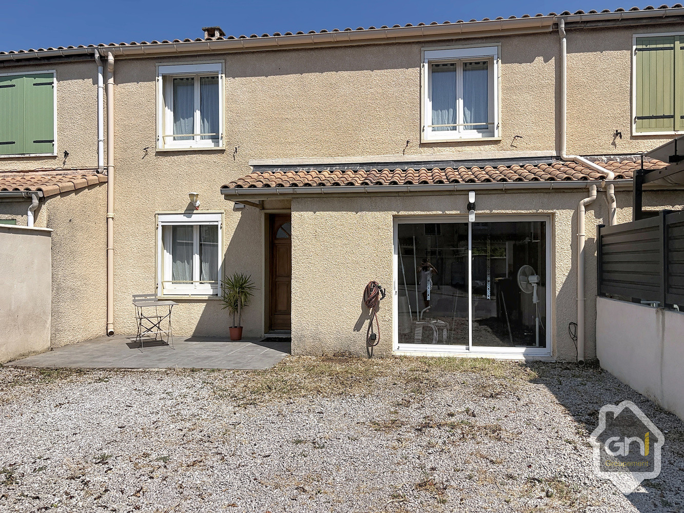 
                                                Vente
                                                 Maison de type 5 avec jardin
