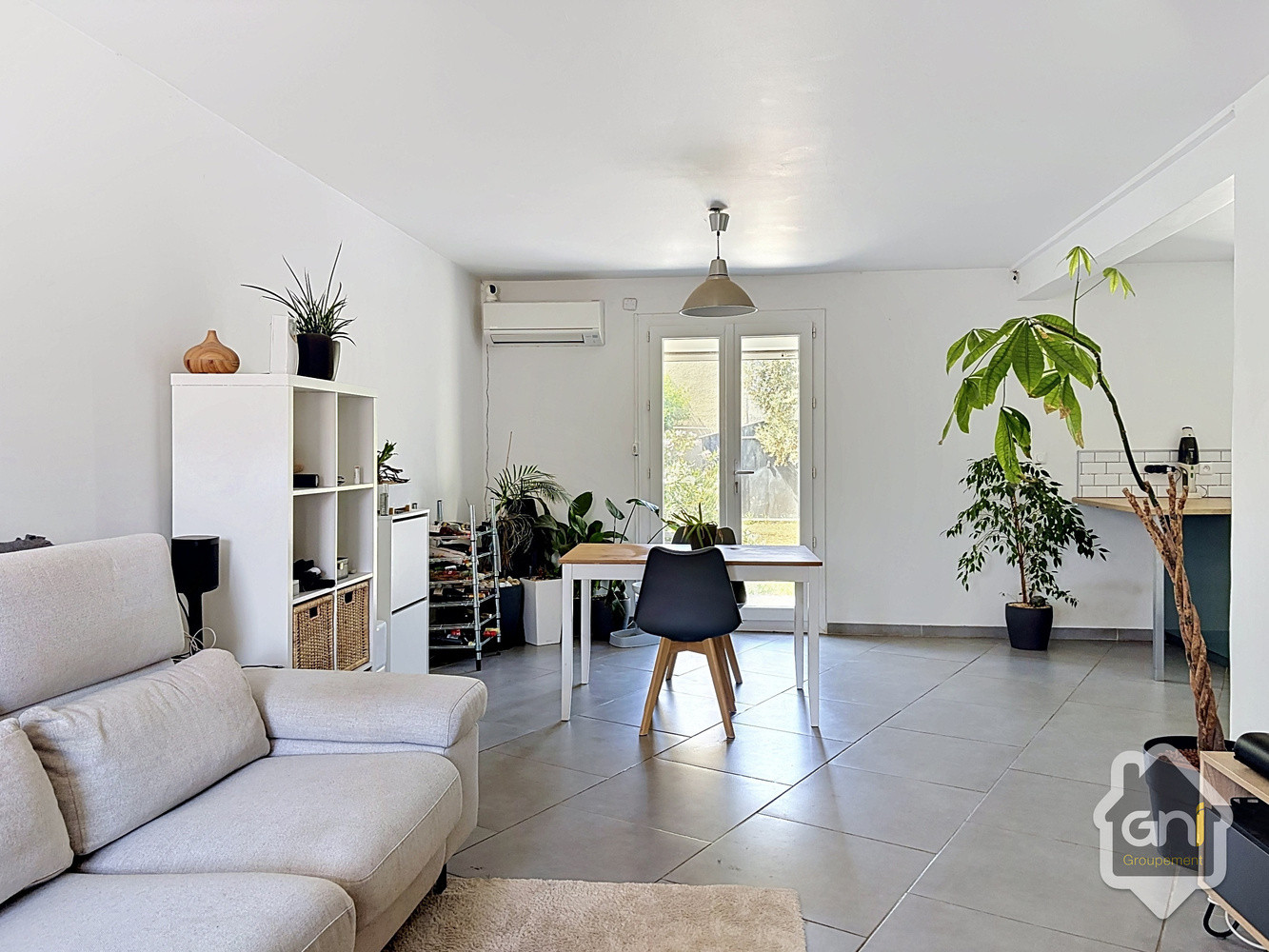 
                                                Vente
                                                 Maison de type 5 avec jardin