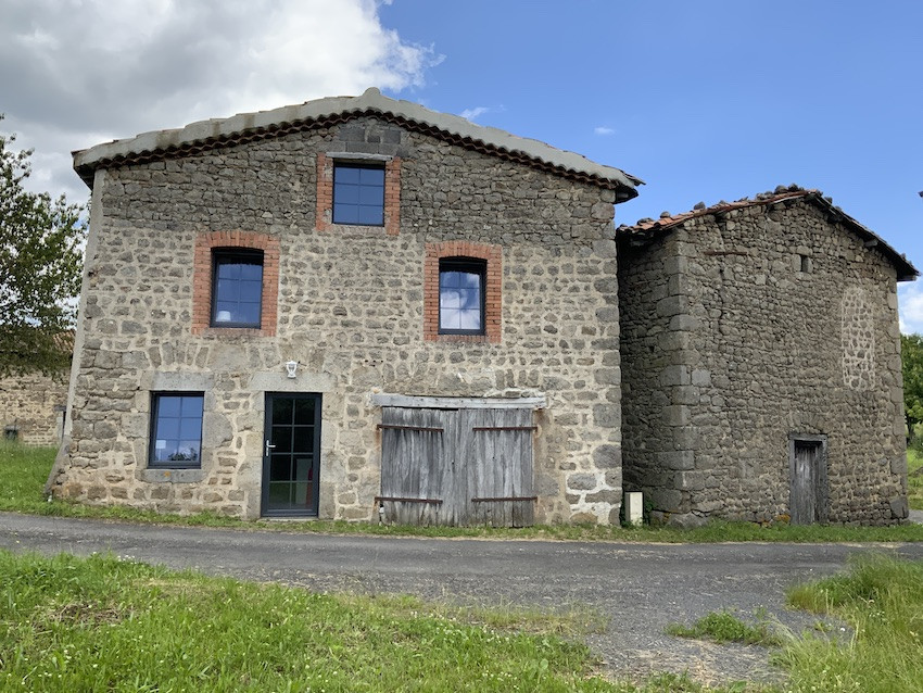 
                                                Vente
                                                 Maison de vacances rénovée avec grange et accuei