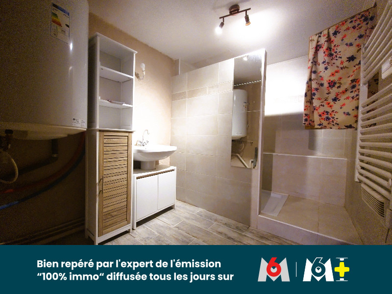 
                                                Vente
                                                 Maison de village 142 m² à Villeneuve-sur-Allier