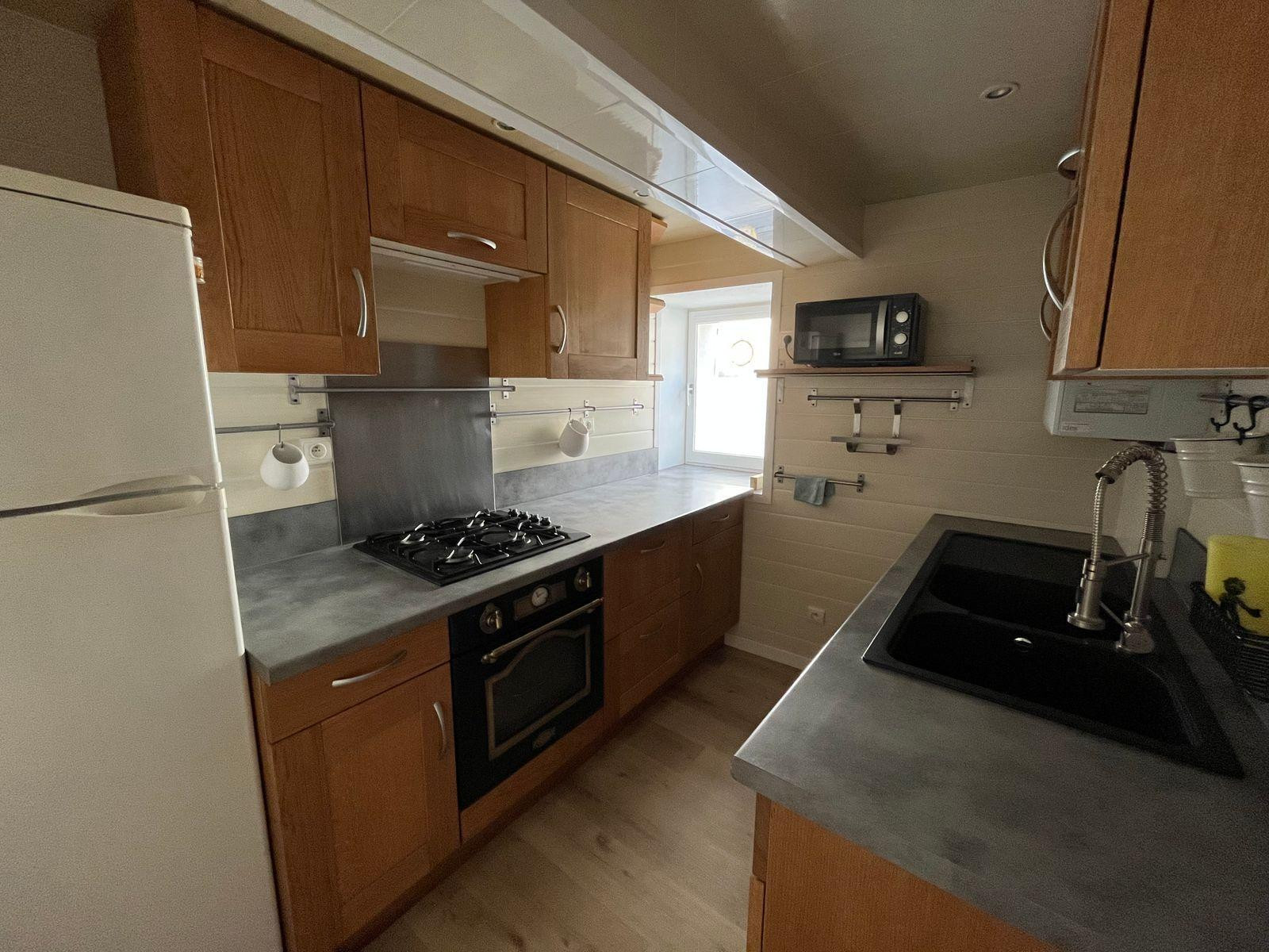 
                                                Location
                                                 Maison de village 2P+C équipée, proche commerces