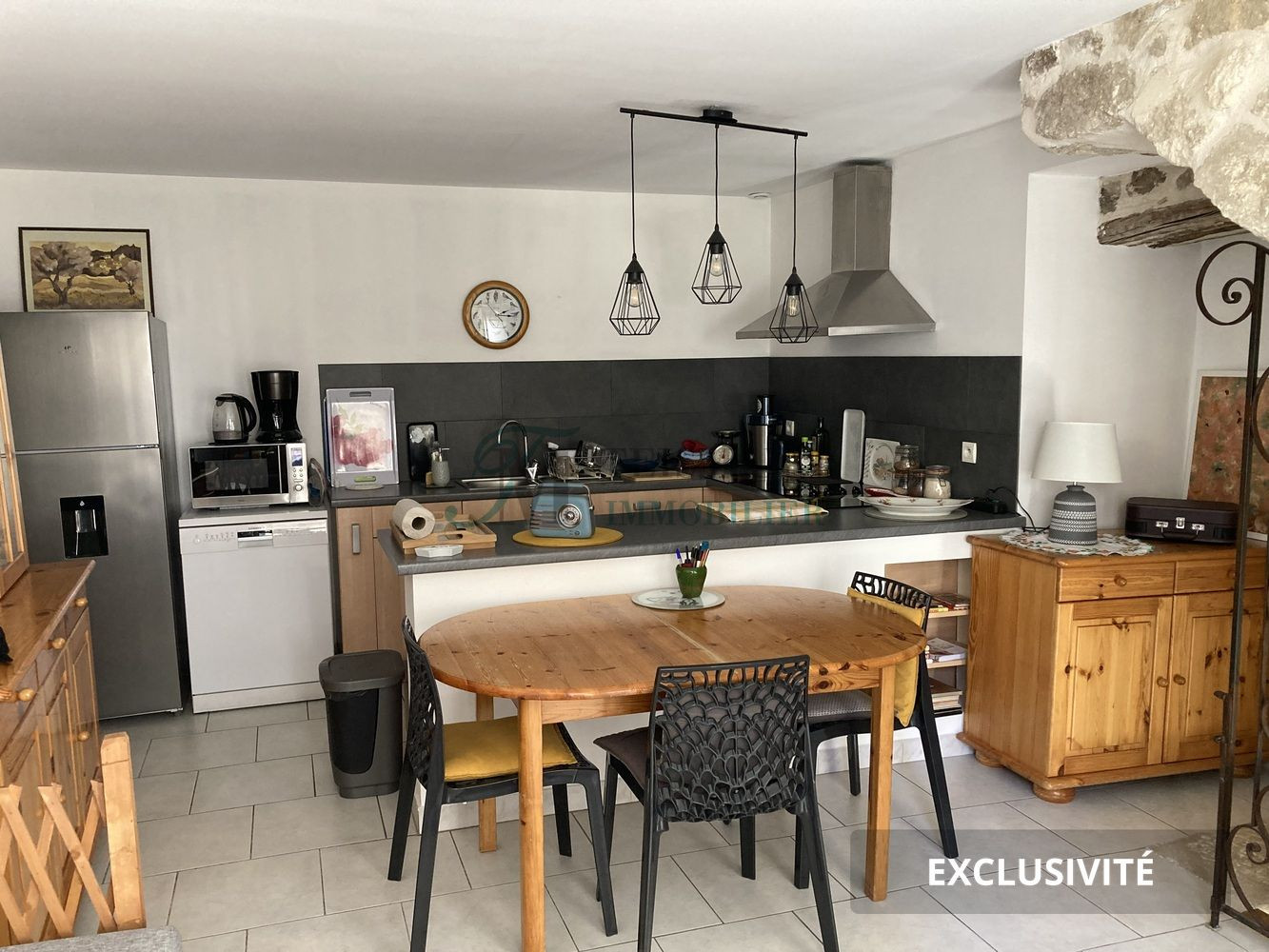 
                                                Vente
                                                 maison de village 3 chambres avec cour