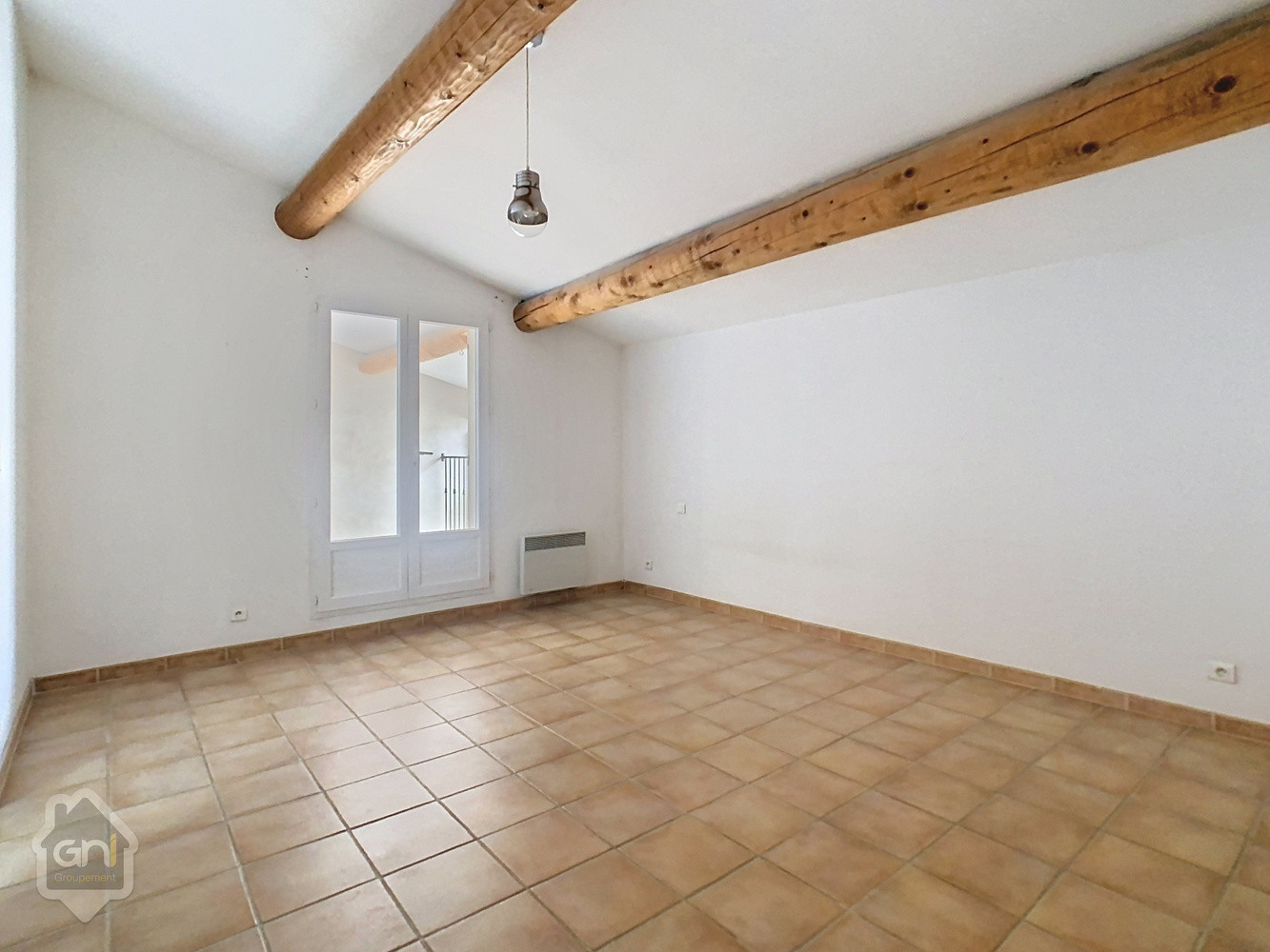 
                                                Vente
                                                 Maison de Village avec cour et terrasse