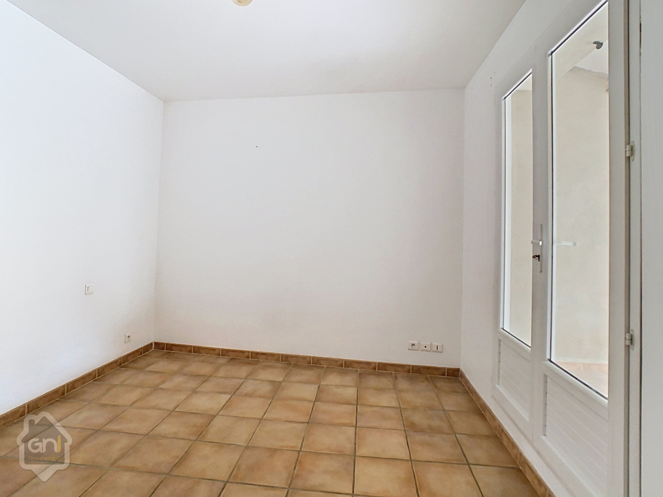 
                                                Vente
                                                 Maison de Village avec cour et terrasse