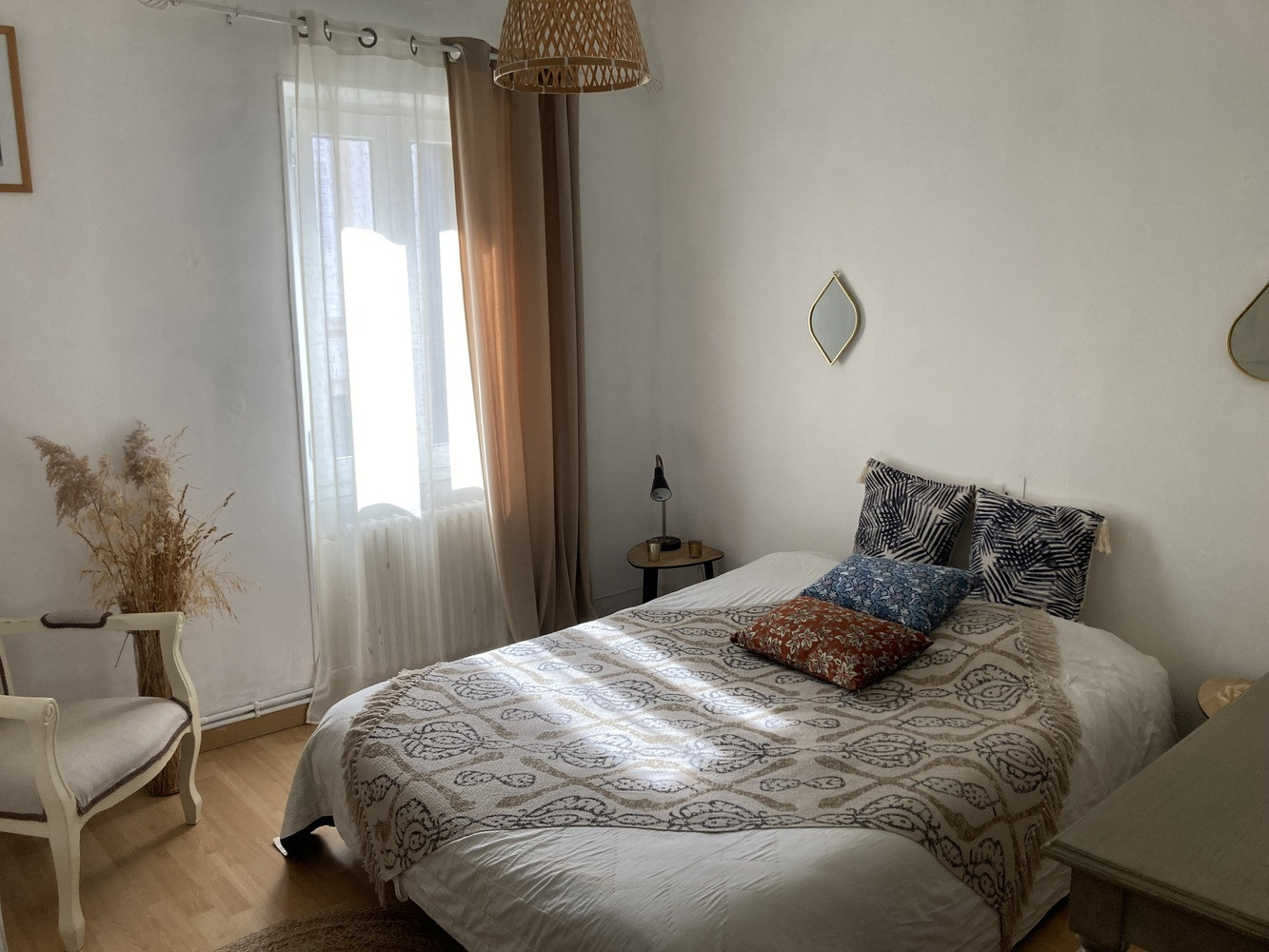 
                                                Vente
                                                 maison de village avec terrasse et garage