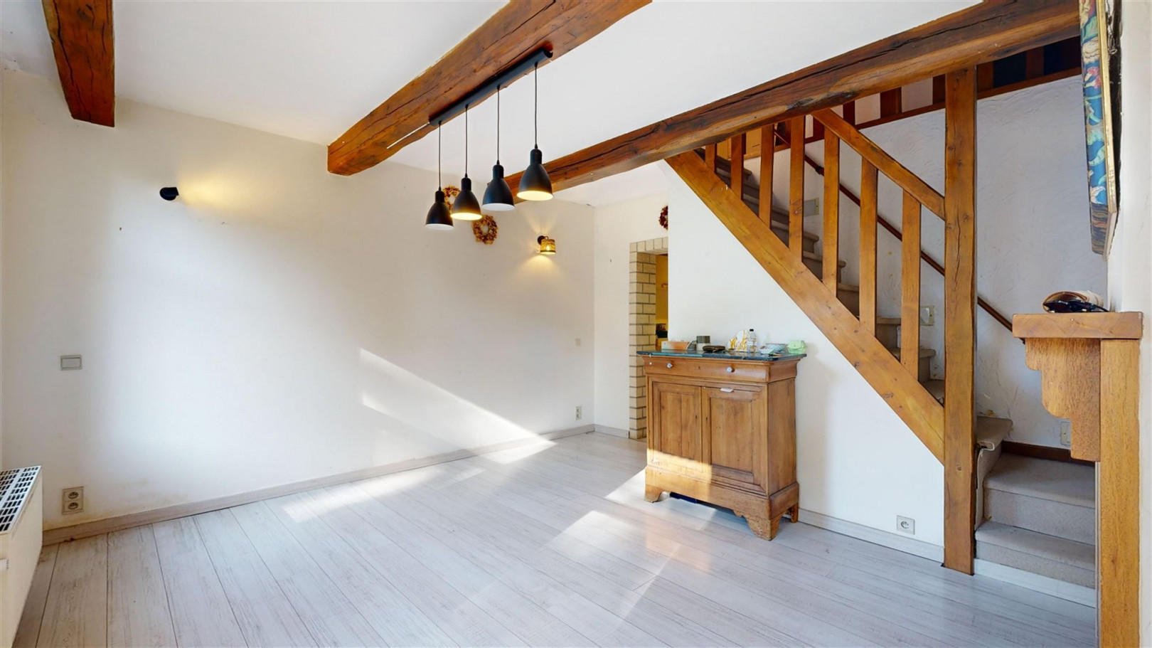 
                                                Vente
                                                 Maison de Village: charme et confort au coeur de la Belgique