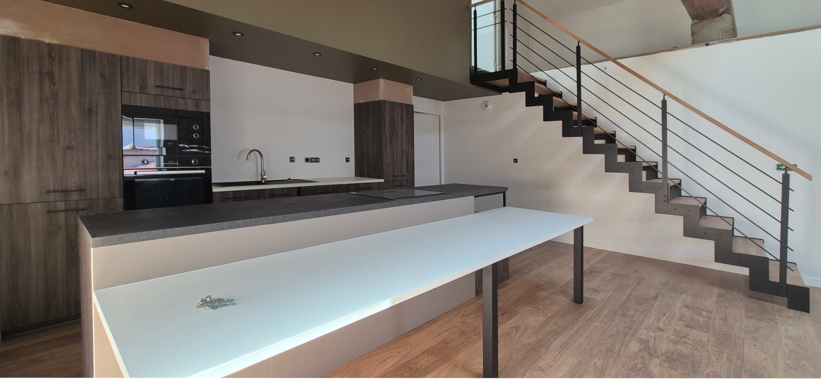
                                                Vente
                                                 Maison de village de 147 m² habitable 4ch + bureau + garage double de 44 m²