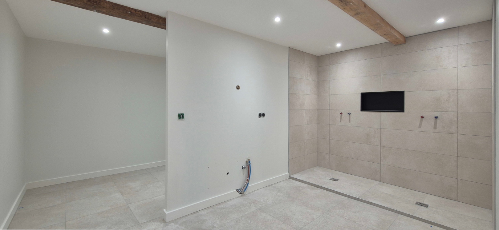 
                                                Vente
                                                 Maison de village de 147 m² habitable 4ch + bureau + garage double de 44 m²