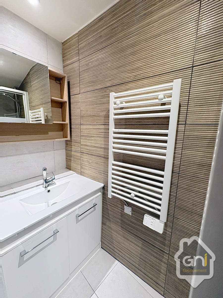 
                                                Vente
                                                 Maison de village de Type 2