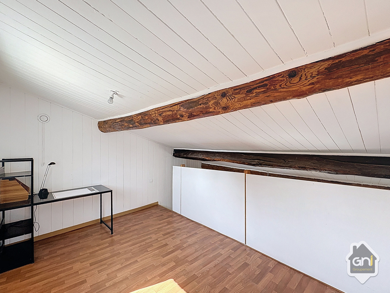 
                                                Vente
                                                 Maison de Village de Type 4 avec garage.