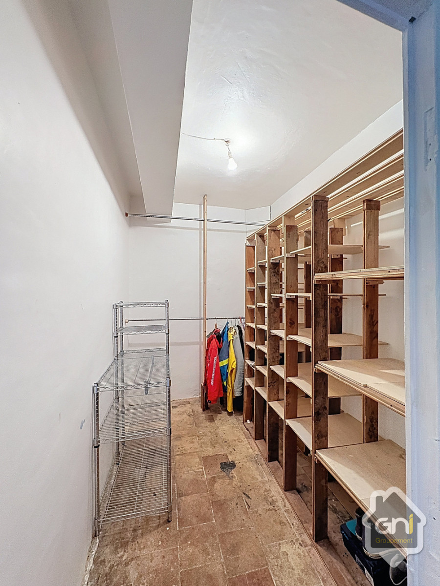 
                                                Vente
                                                 Maison de Village de Type 4 avec garage.