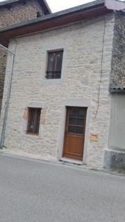 
                                                Location
                                                 Maison de village meublée entièrement rénovée