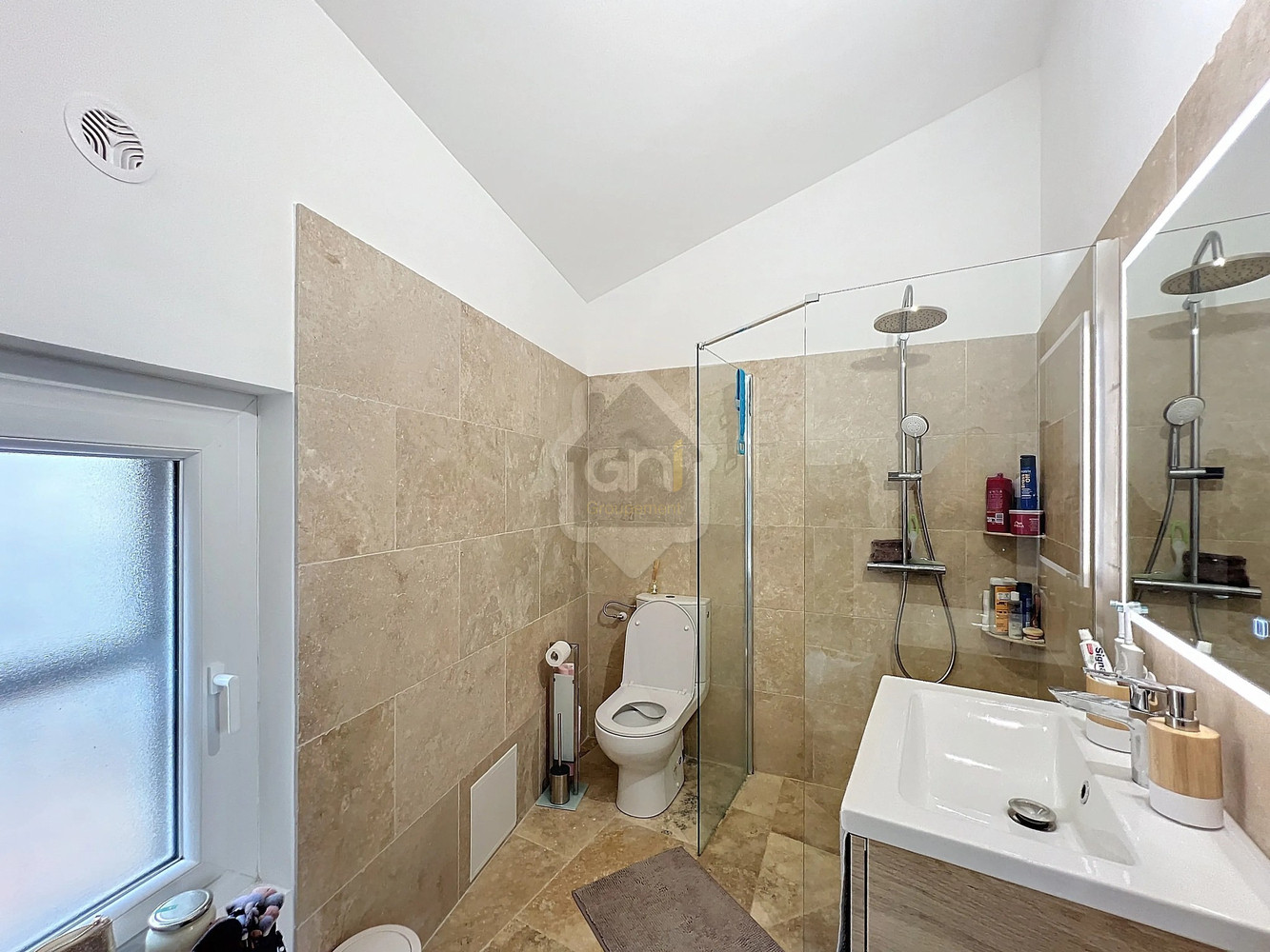
                                                Location
                                                 MAISON DE VILLAGE T3
