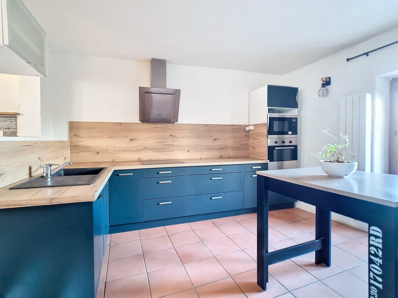 
                                                Vente
                                                 MAISON DE VILLAGE T3 avec terrasse