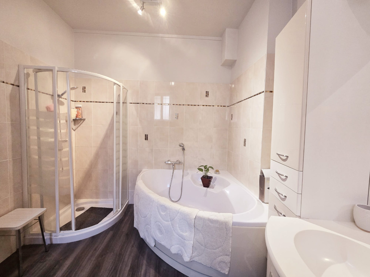 
                                                Vente
                                                 MAISON DE VILLE 170m2-ENDIE IMMOBILIER-THIERS