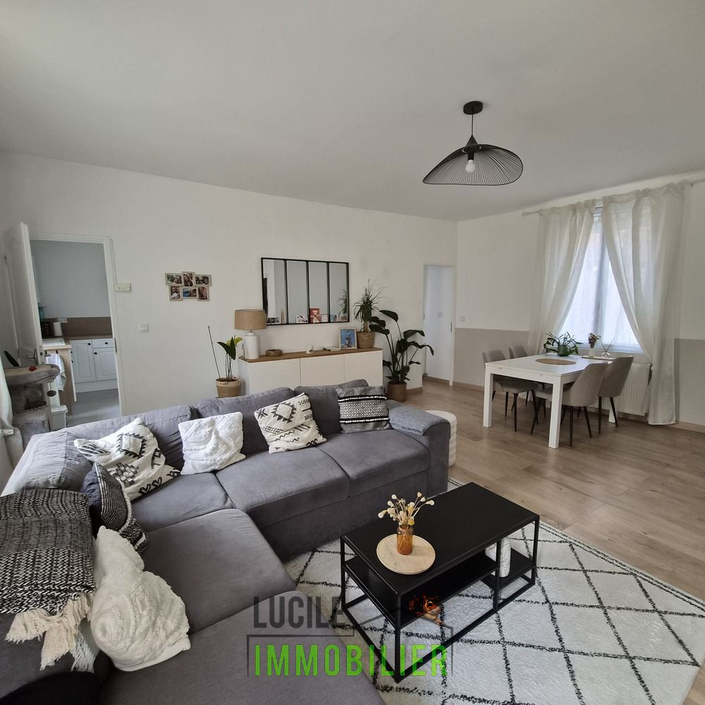 
                                                Vente
                                                 maison de ville