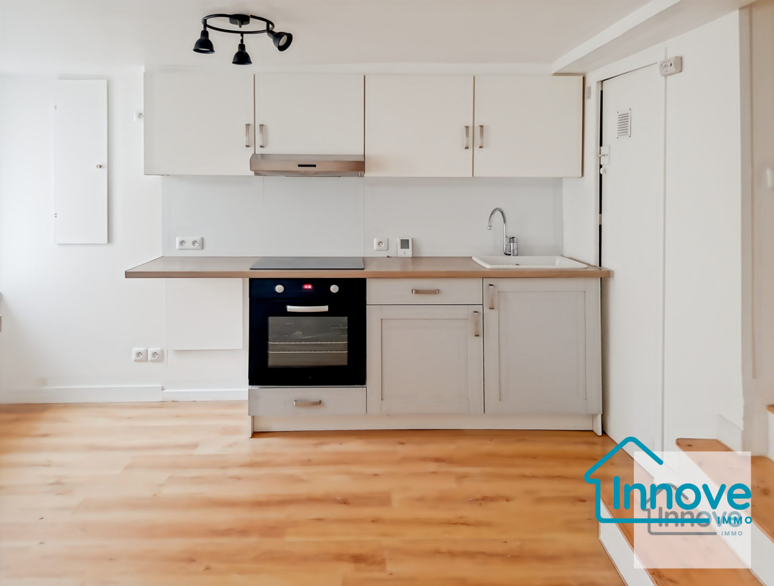 
                                                Vente
                                                 MAISON DE VILLE - 70 M² - MONTESSON CENTRE VILLE