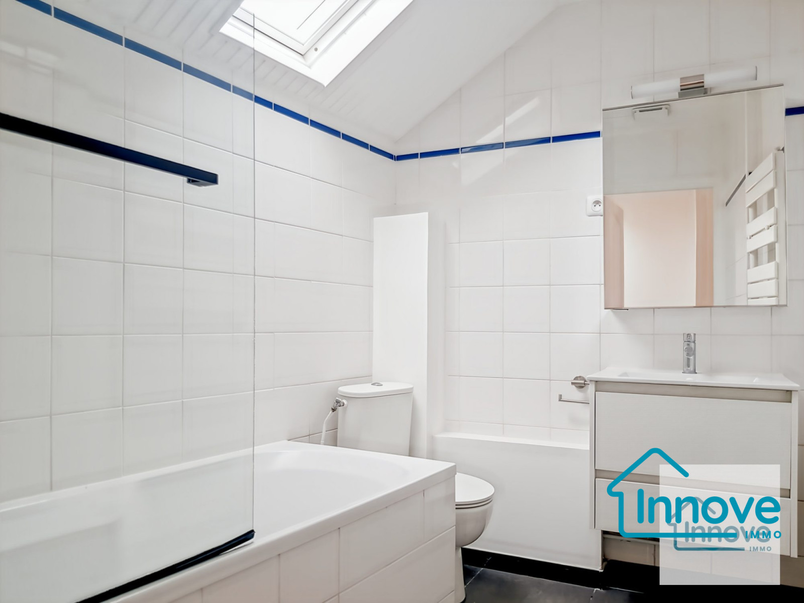 
                                                Vente
                                                 MAISON DE VILLE - 70 M² - MONTESSON CENTRE VILLE