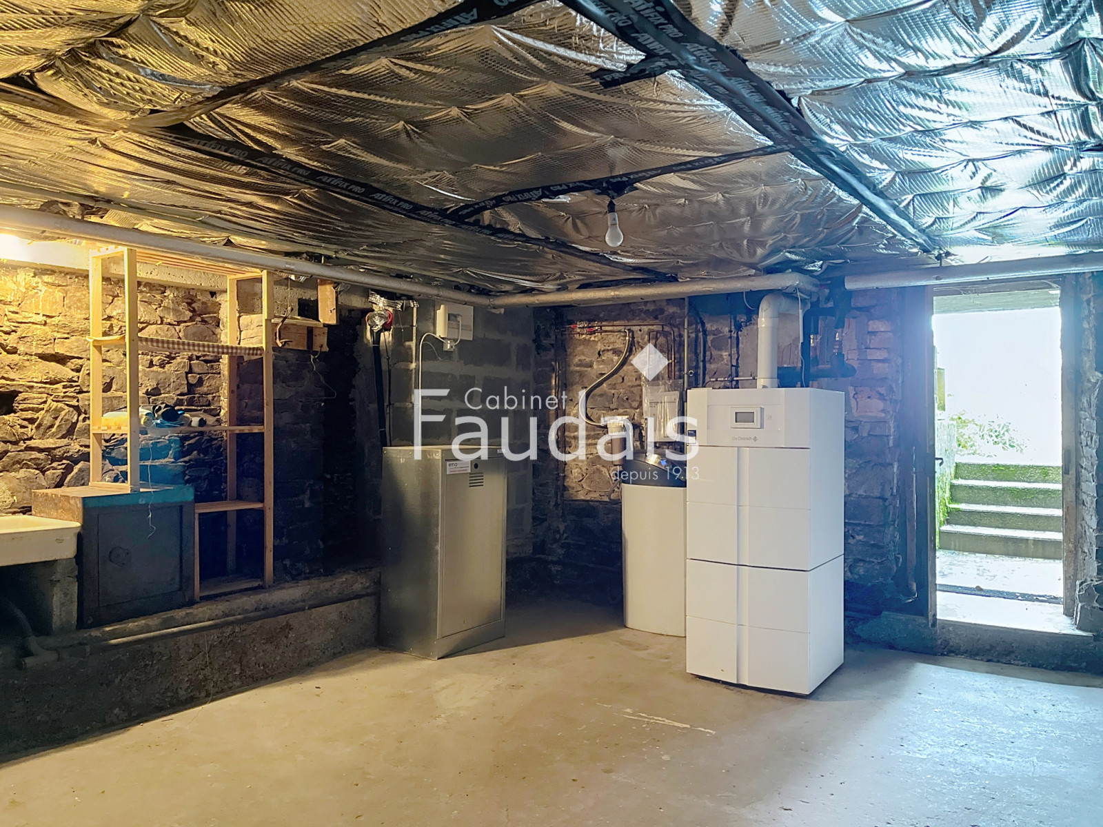 
                                                Vente
                                                 Maison de ville avec ascenseur, garage et jardin, à vendre a