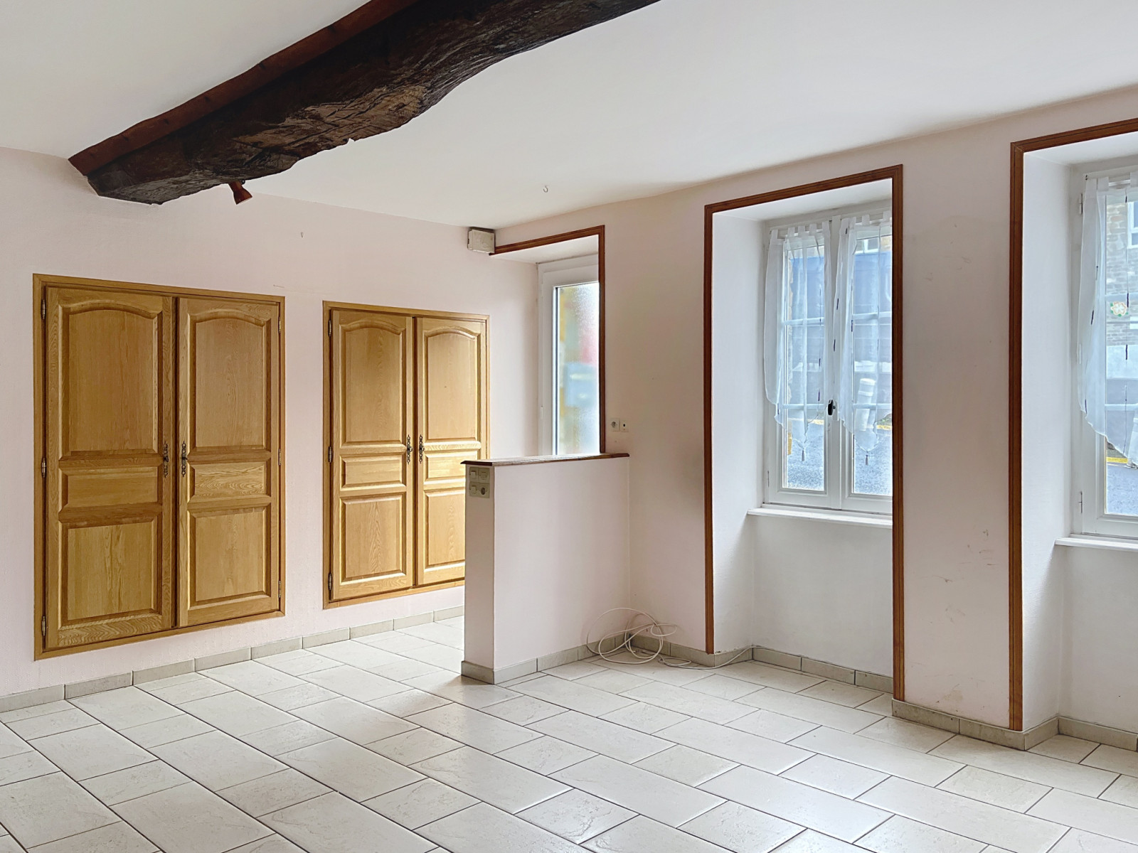 
                                                Vente
                                                 Maison de ville avec ascenseur, garage et jardin, à vendre a