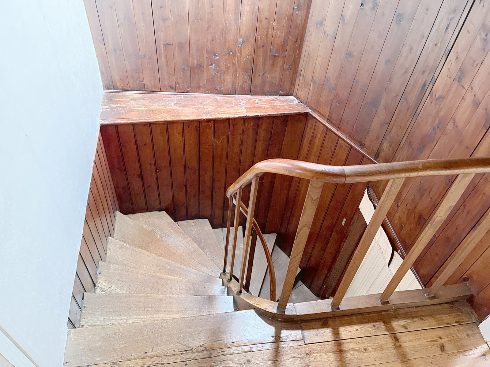 
                                                Vente
                                                 Maison de ville avec ascenseur, garage et jardin, à vendre a
