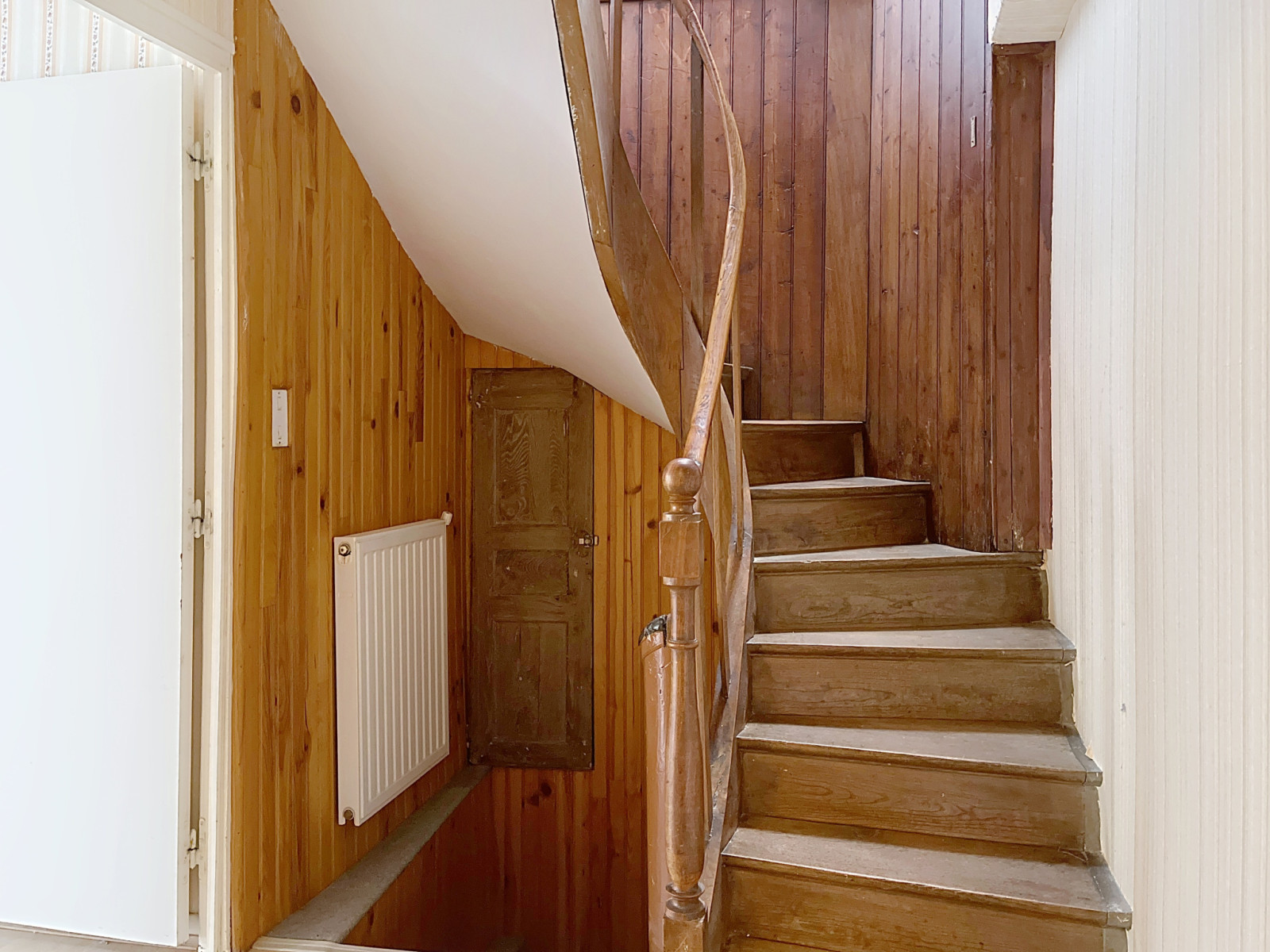 
                                                Vente
                                                 Maison de ville avec ascenseur, garage et jardin, à vendre a