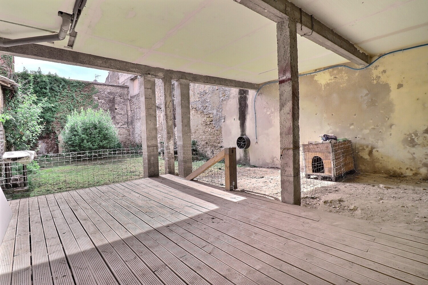 
                                                Vente
                                                 Maison de ville avec extérieur privatif