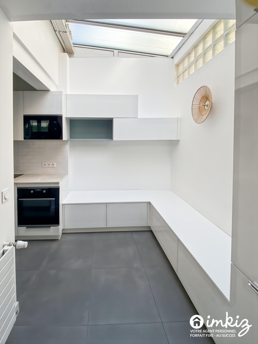 
                                                Vente
                                                 Maison de ville avec terrasse et garage