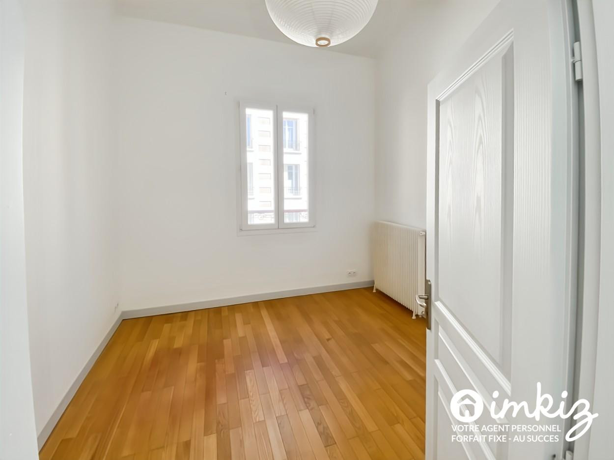 
                                                Vente
                                                 Maison de ville avec terrasse et garage