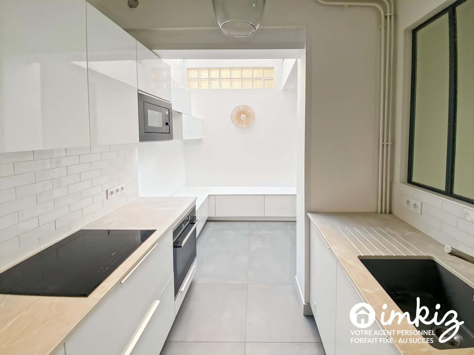 
                                                Vente
                                                 Maison de ville avec terrasse et garage