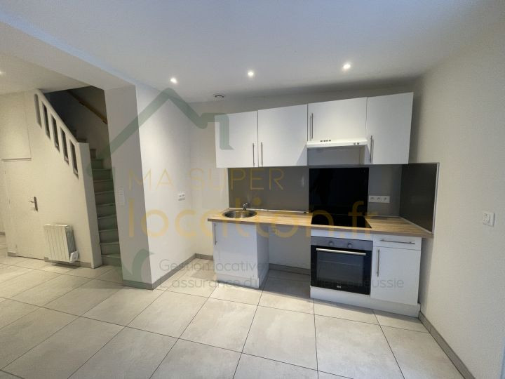 
                                                Location
                                                 Maison de ville - Centre ville