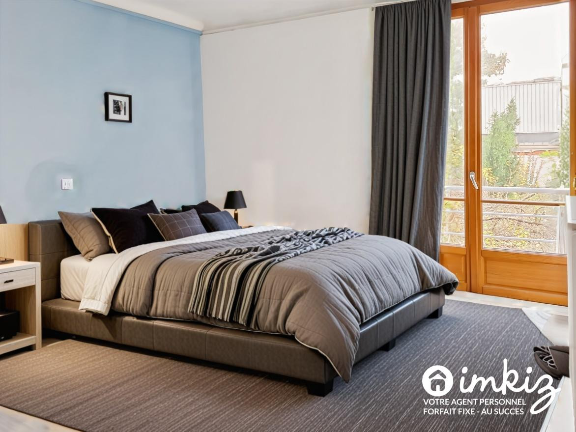 
                                                Vente
                                                 Maison de ville de 6 pièces dans copropriété