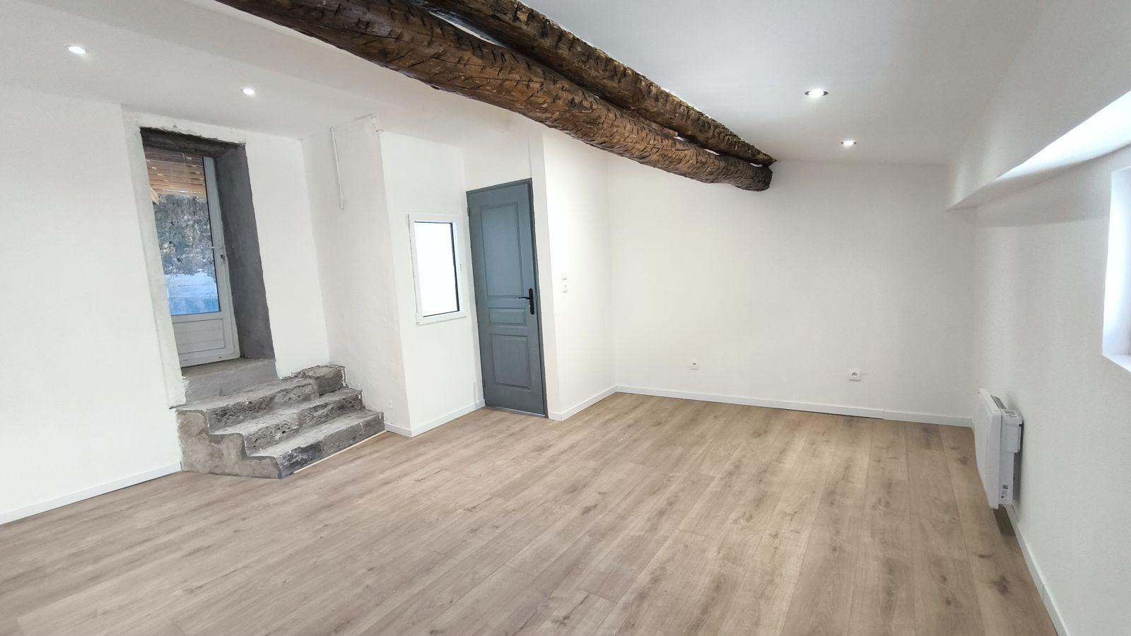 
                                                Location
                                                 Maison de ville F3 de 80 m² + Terrasse 18 m² Neuf