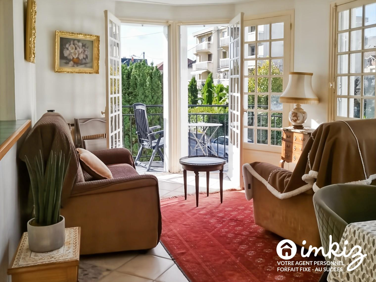 
                                                Vente
                                                 Maison de ville lumineuse au charme unique