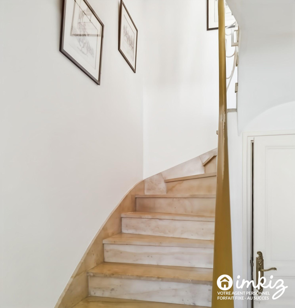 
                                                Vente
                                                 Maison de ville lumineuse au charme unique