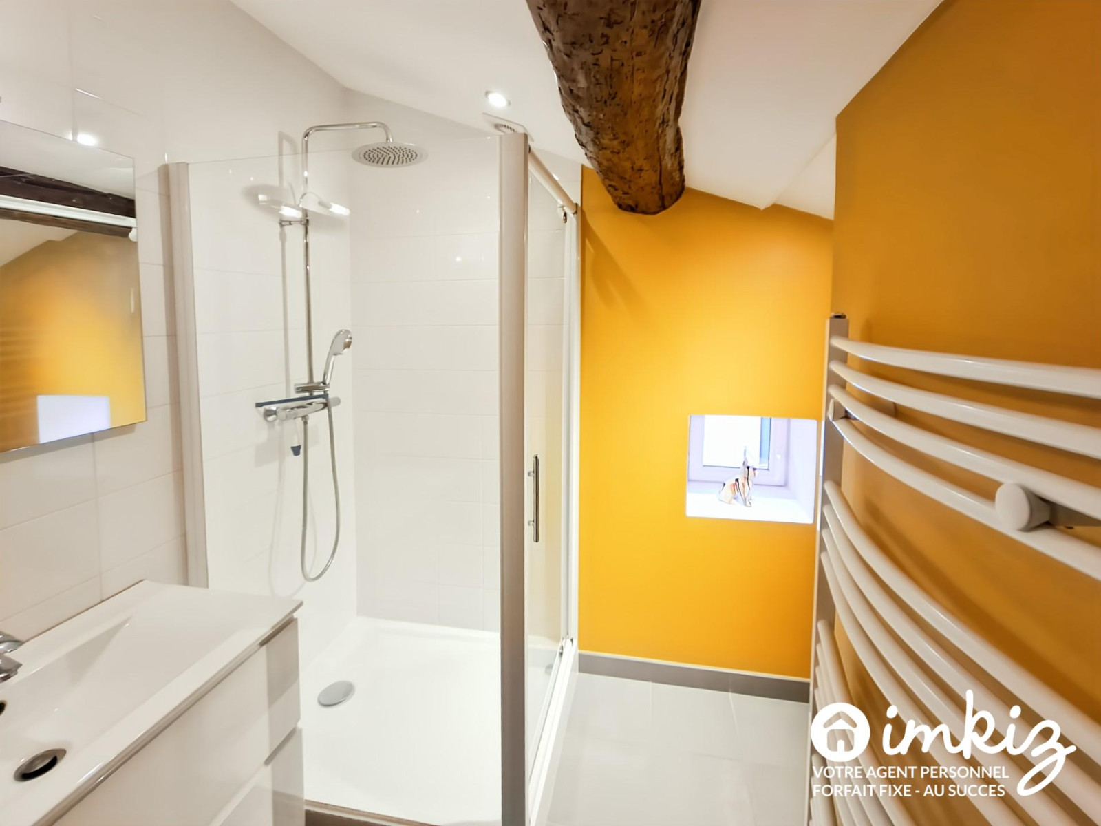 
                                                Vente
                                                 Maison de ville pleine de charme