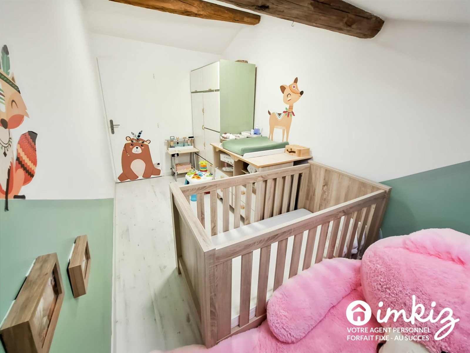 
                                                Vente
                                                 Maison de ville pleine de charme