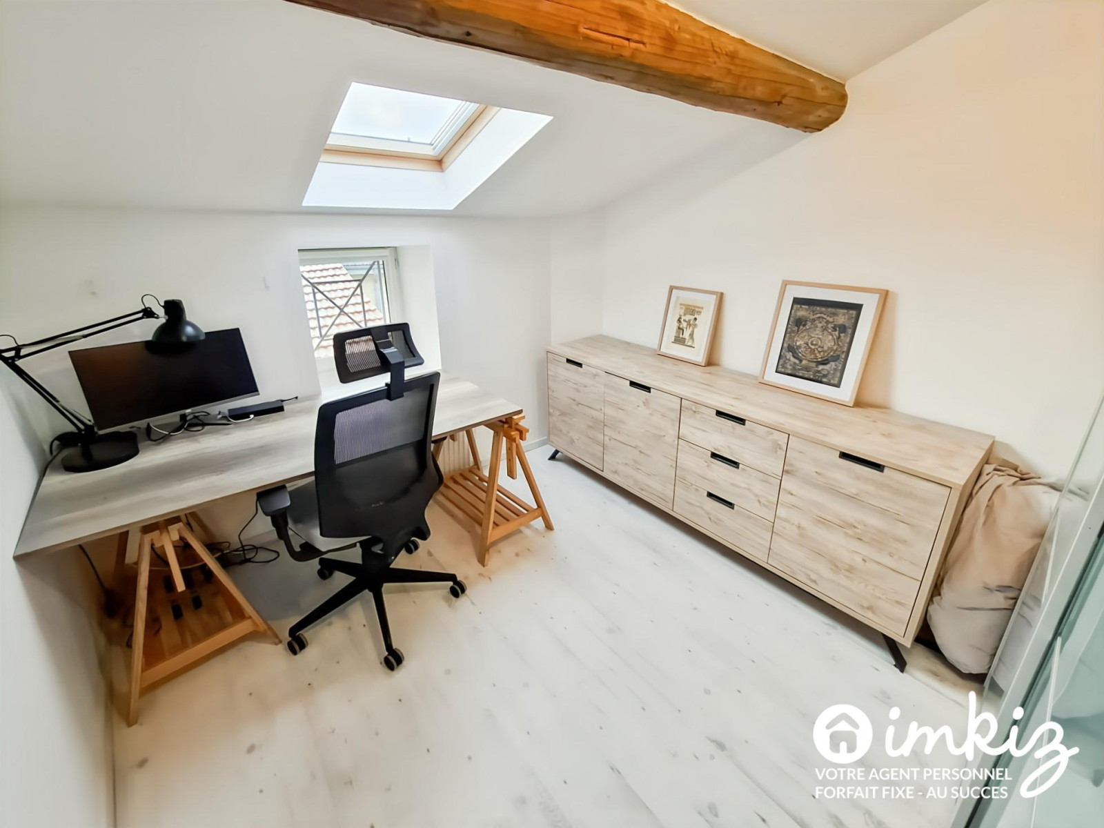 
                                                Vente
                                                 Maison de ville pleine de charme