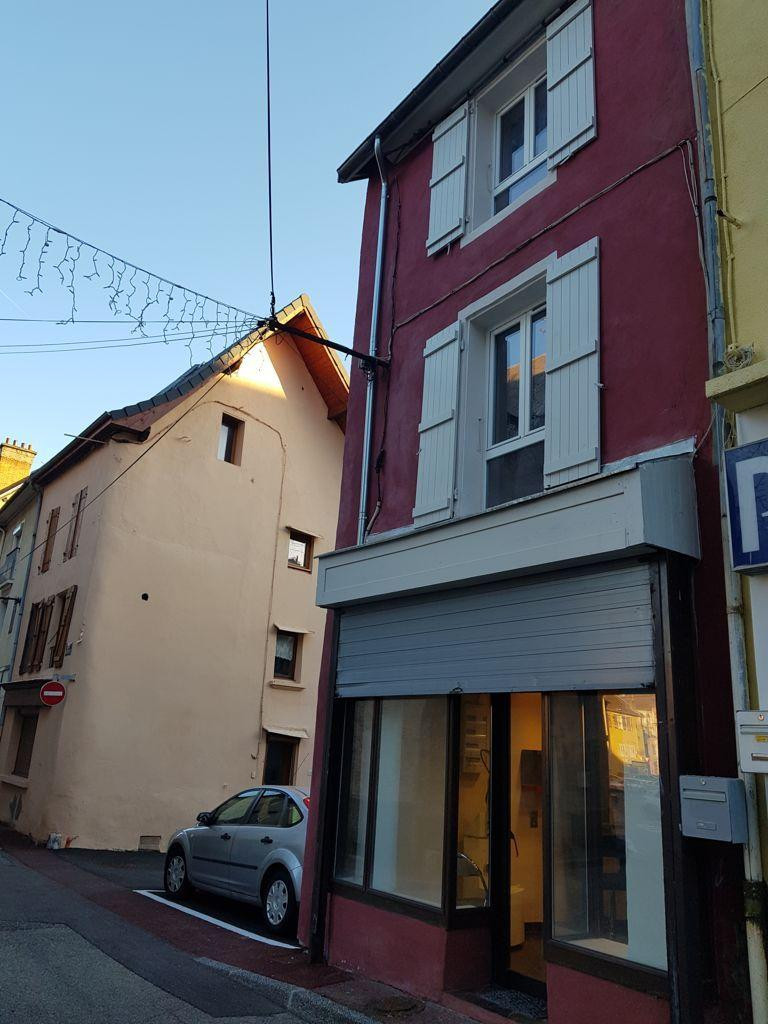 
                                                Location
                                                 MAISON DE VILLE PROXIMITE DE TT COMMERCE ET DU LAC