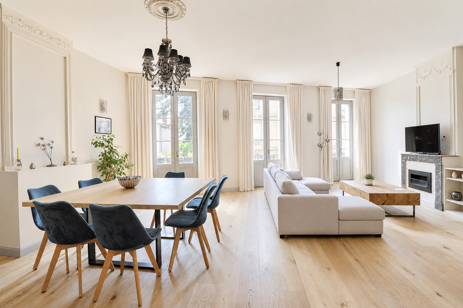 
                                                Vente
                                                 Maison de ville rénovée centre Langon