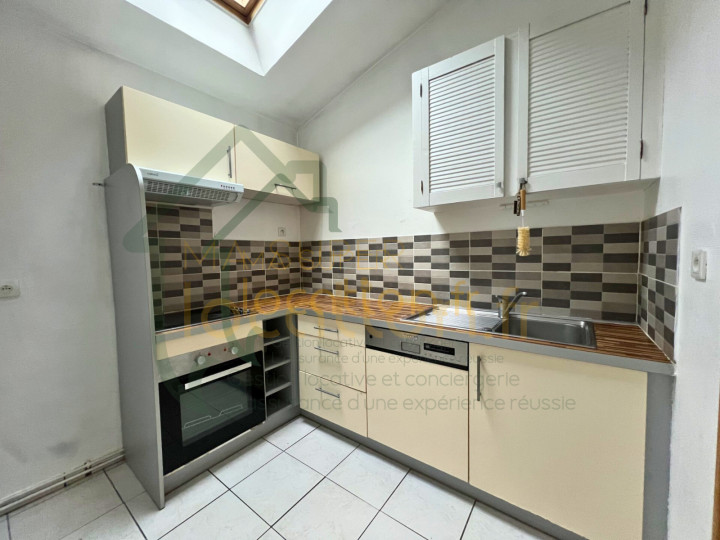 
                                                Vente
                                                 MAISON DE VILLE SAINT-QUENTIN À VENDRE