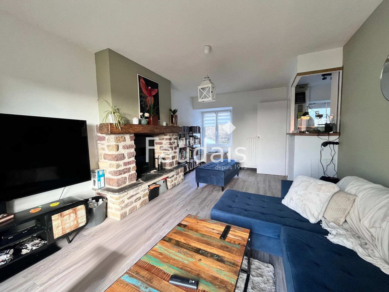 
                                                Vente
                                                 MAISON DE VILLE TORIGNY-TRAVAUX RECENTS
