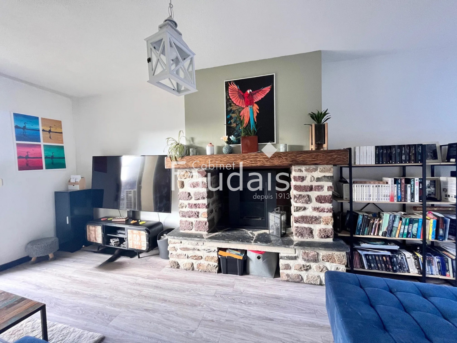 
                                                Vente
                                                 MAISON DE VILLE TORIGNY-TRAVAUX RECENTS