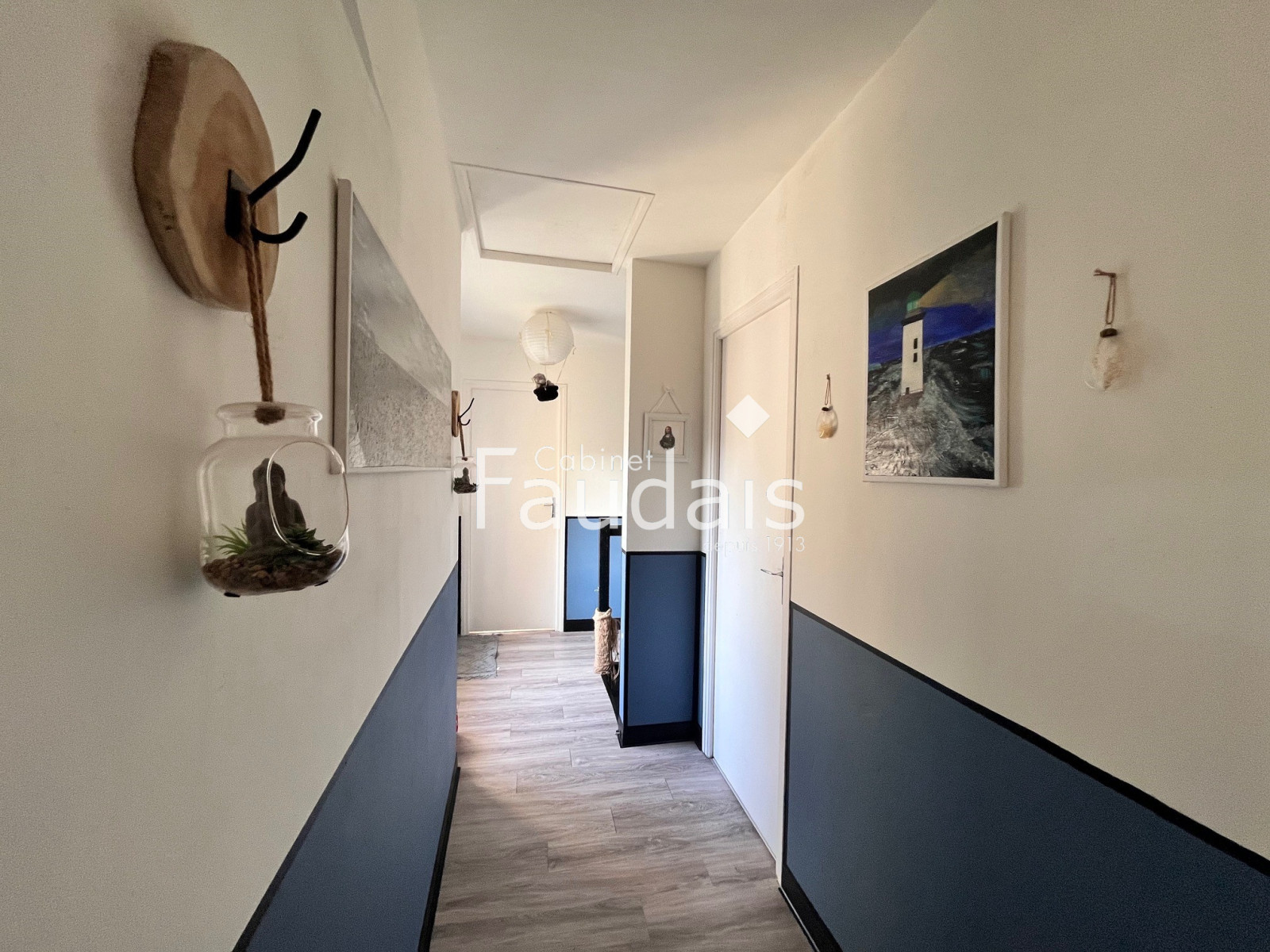 
                                                Vente
                                                 MAISON DE VILLE TORIGNY-TRAVAUX RECENTS