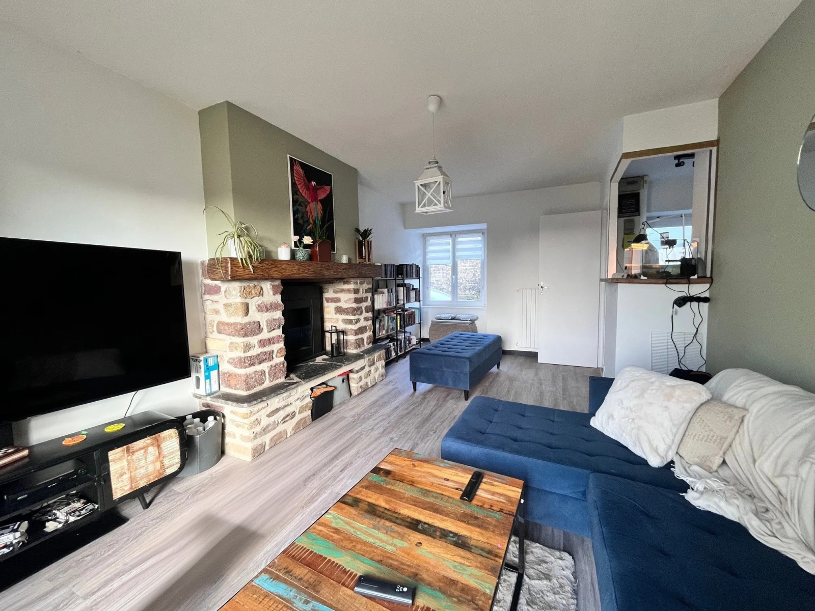 
                                                Vente
                                                 MAISON DE VILLE TORIGNY-TRAVAUX RECENTS